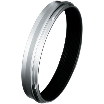 Attachment Lenses for Compact Cameras