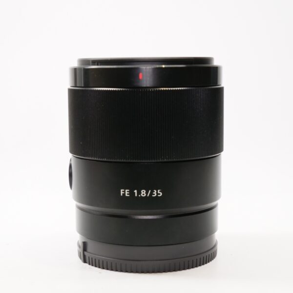 Used Sony FE 35mm f1.8 lens