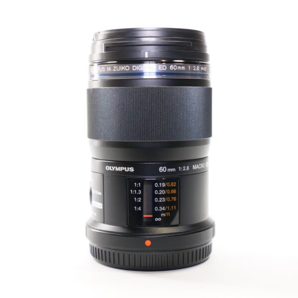 Used Olympus M.Zuiko Digital ED 60mm F2.8 Macro lens