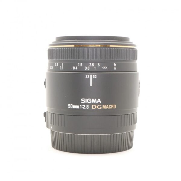 Used Sigma 50mm f2.8 DG Macro lens for Canon EOS