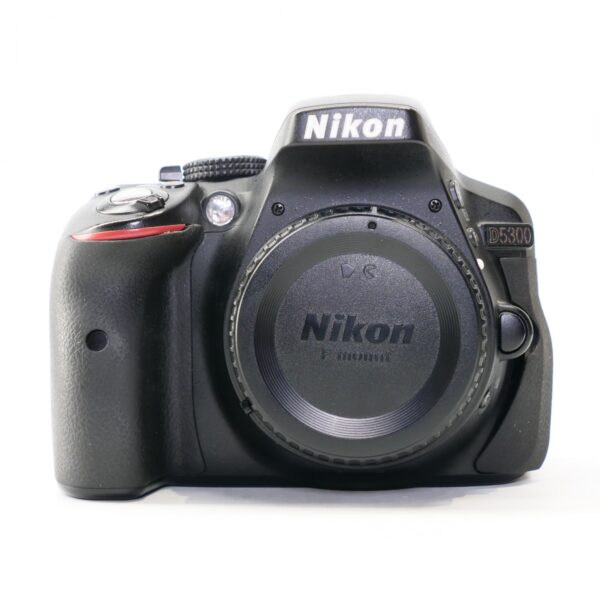 Used Nikon D5300 DSLR body