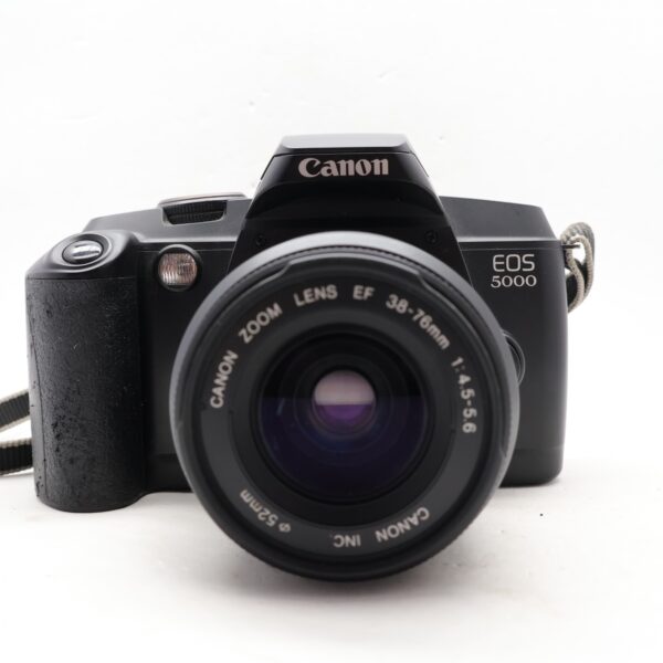 Used Canon EOS 5000 35mm SLR with 37-76mm lens
