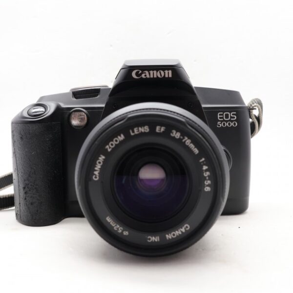 Used Canon EOS 5000 35mm SLR with 37-76mm lens