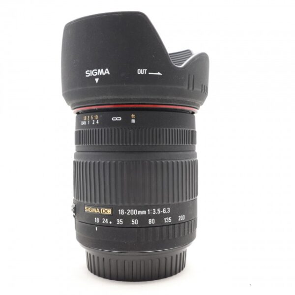 Used Sigma 18-200mm f3.5-6.3 DC lens for Canon EOS