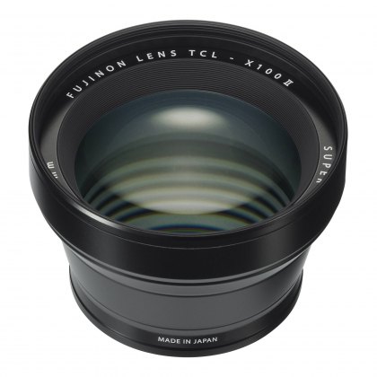 Attachment Lenses for Compact Cameras